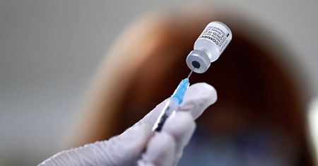 Szef BioNTech: "będziemy potrzebować nowej szczepionki przeciw COVID-19". Podał datę