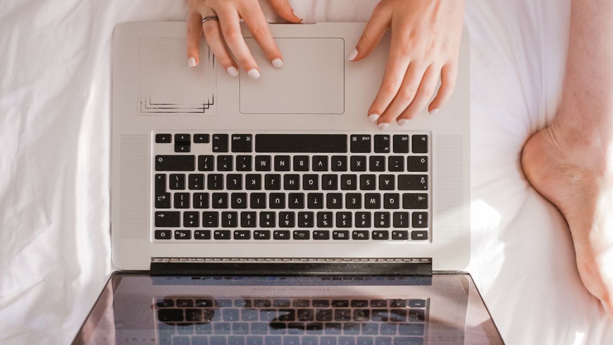 Studentka z Poznania zdecydowała się zarabiać "na kamerkach". Potrzebowała szybko zdobyć pieniądze w sposób, który nie wymaga wielkich nakładów pracy