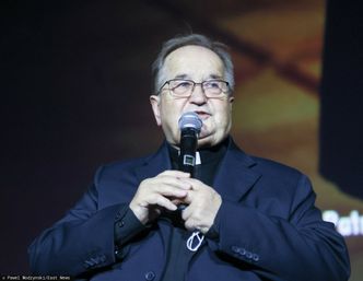 Ojciec Rydzyk zorganizuje sympozjum o COVID-19. Wśród prelegentów antyszczepionkowcy