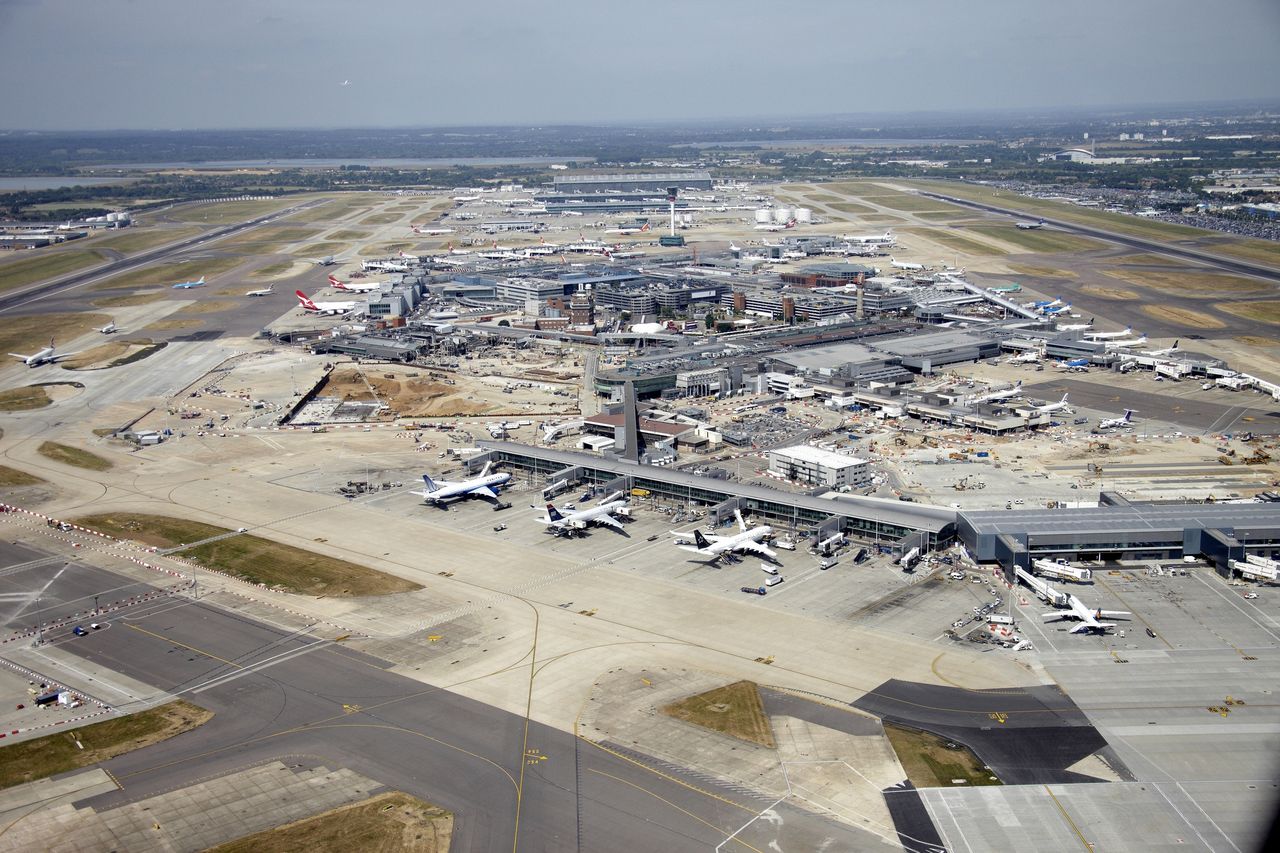 UK battered by strong winds: Travel chaos at airports and on roads
