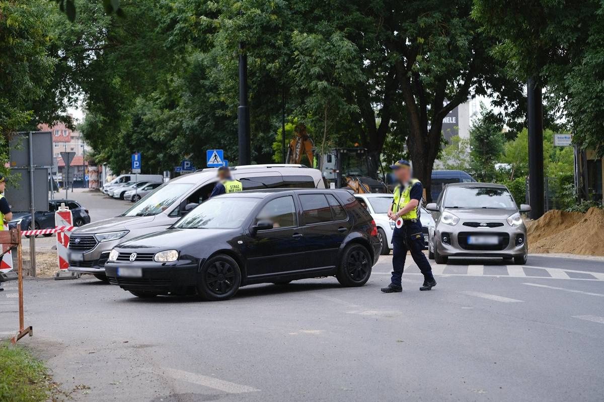 Plaga mandatów na ul. Zamojskiej w Lublinie. Straż Miejska ukarała prawie 100 kierujących