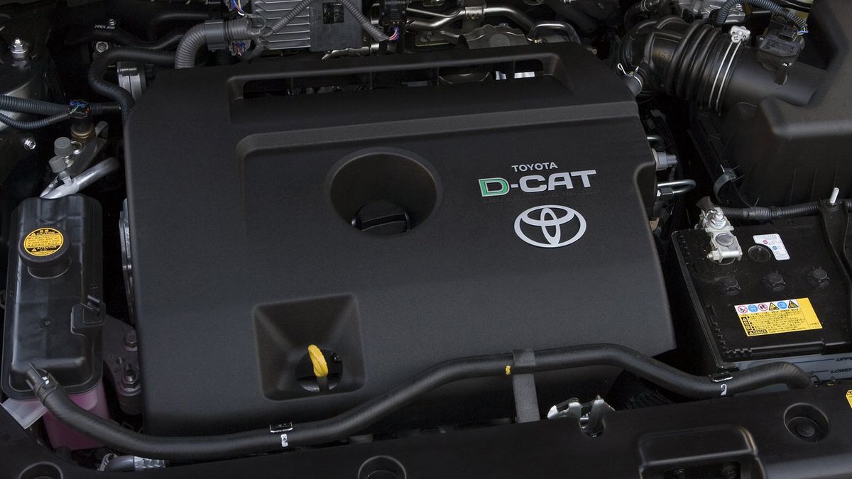 Silniki D-4D z oznaczeniem D-CAT są wyposażone w filtr DPF