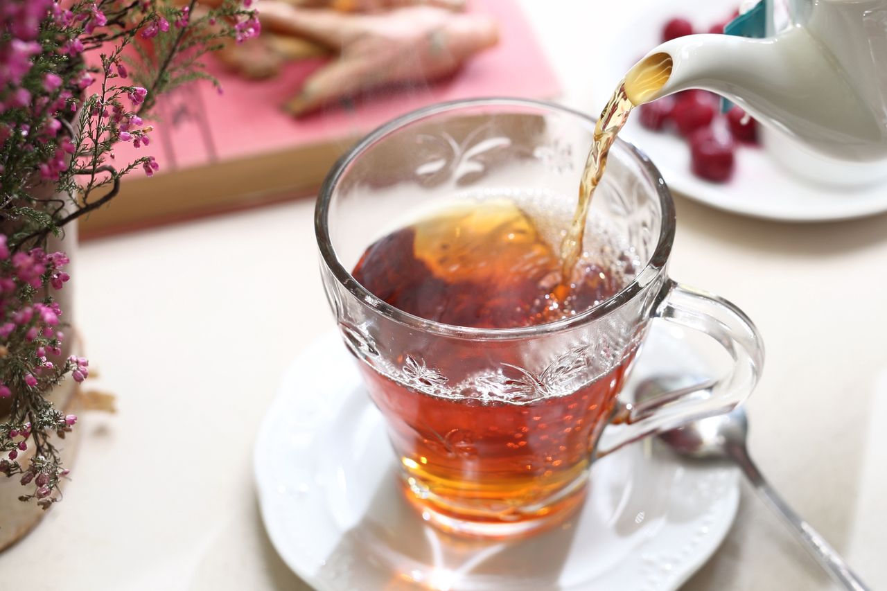 Black tea lovers: Why some should sip with caution