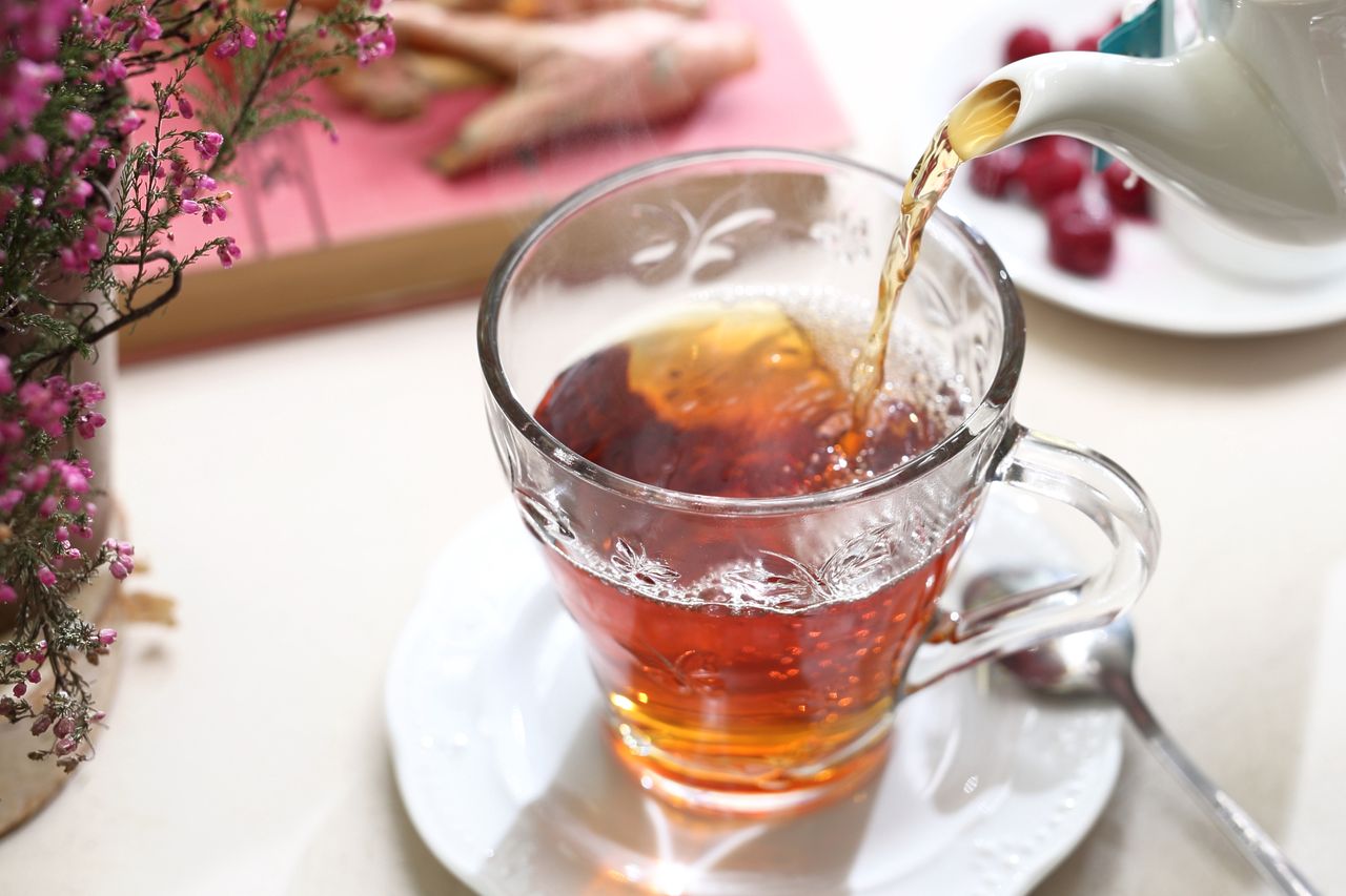 Black tea brew: Health boost or hidden risks for some?