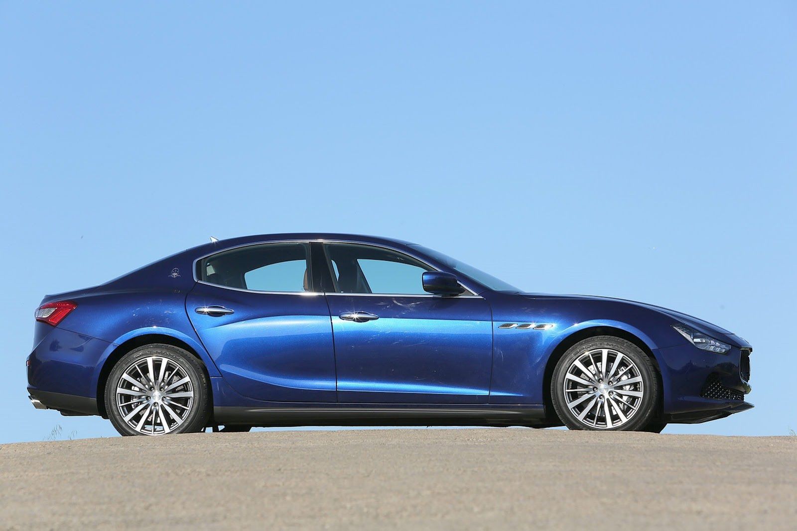 2014 Maserati Ghibli - Włosi wiedzą, co to piękno [galeria] 147