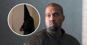 Kanye West w stroju Ku Klux Klanu, ale miał na sobie coś jeszcze. "To skandal'