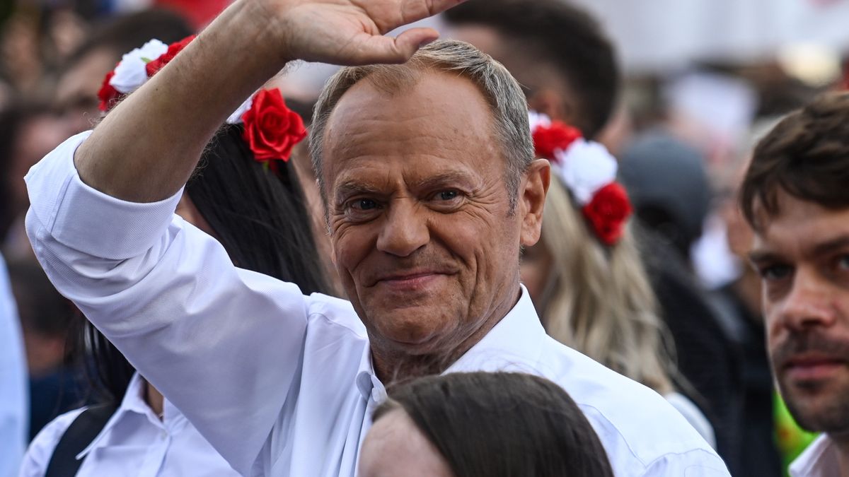 WARSAW, POLAND - OCTOBER 01: The Mayor of Warsaw, Rafal Trzaskowski (not seen) and the Leader of of the Civic Coalition, Donald Tusk walk among supporters during the March of a million Hearts on October 01, 2023 in Warsaw, Poland. Civic Platform, the main opposition party led by former Polish Prime Minister Donald Tusk, is hoping to upset the ruling Law and Justice (PiS) party in the October 15 election. (Photo by Omar Marques/Getty Images)