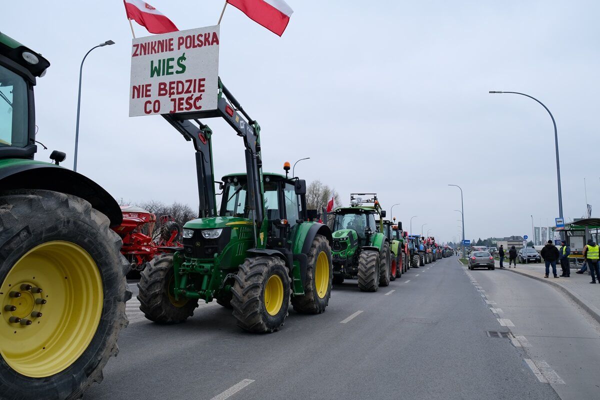 Protest rolników w Lublinie na ul. Abramowickiej