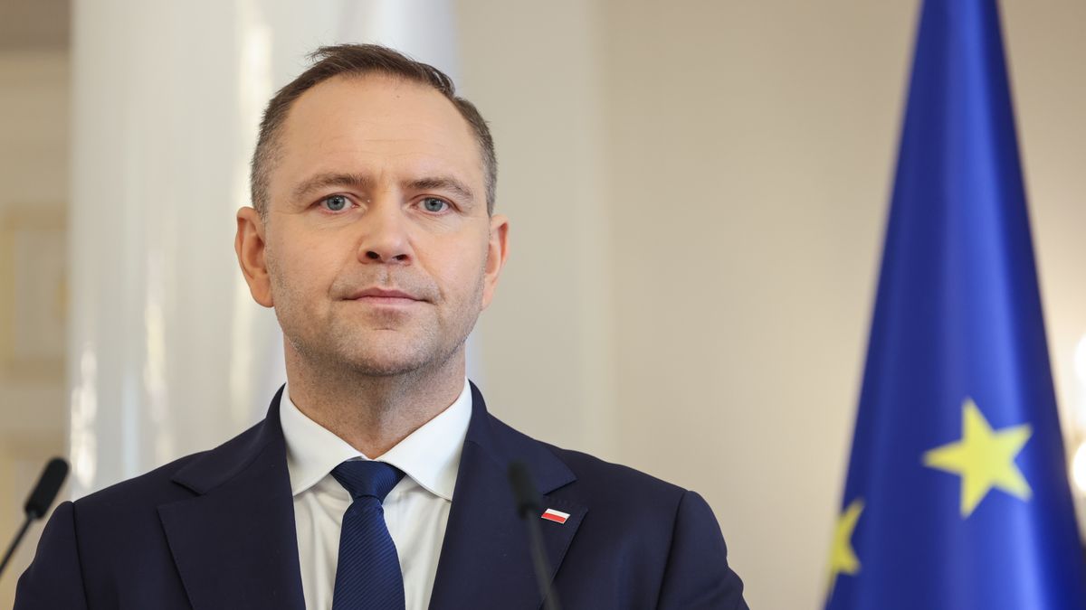 Karol Nawrocki
Helsinki, Finlandia, 09.09.2025. Prezydent RP Karol Nawrocki podczas spotkania z przedstawicielami medi�w w Pa�acu Prezydenckim w Helsinkach, 9 bm. Prezydent Karol Nawrocki jest z wizyt� robocz� w Finlandii. (aldg) PAP/Albert Zawada
Albert Zawada
dyplomacja, dyplomata, Finlandia, Helsinki, polityka mi�dzynarodowa, prezydent, wizyta, zagraniczna