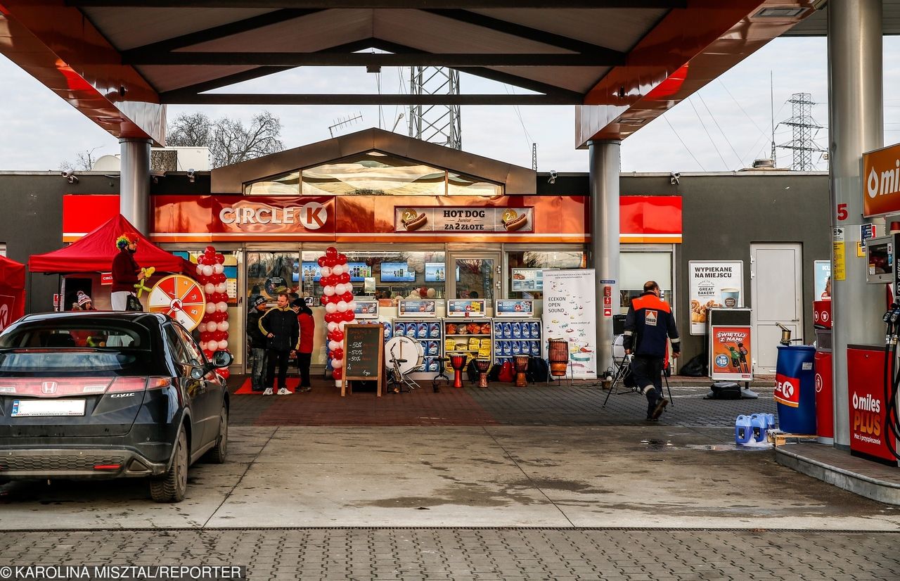 Zakaz handlu w niedziele a stacje paliw? Już teraz powinniśmy się uczyć kultury