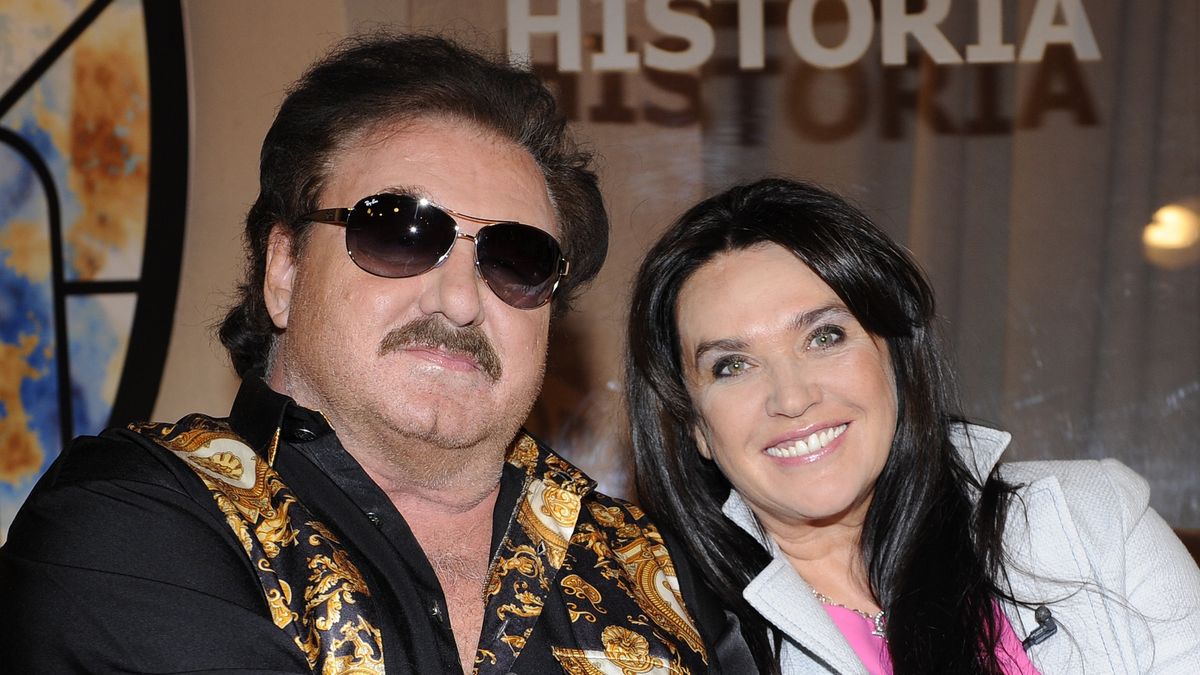 Ewa Krawczyk pisze książkę o mężu 