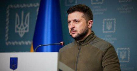 Wojna w Ukrainie. Zełenski ostrzega. Reaguje na doniesienia z okolic Kijowa