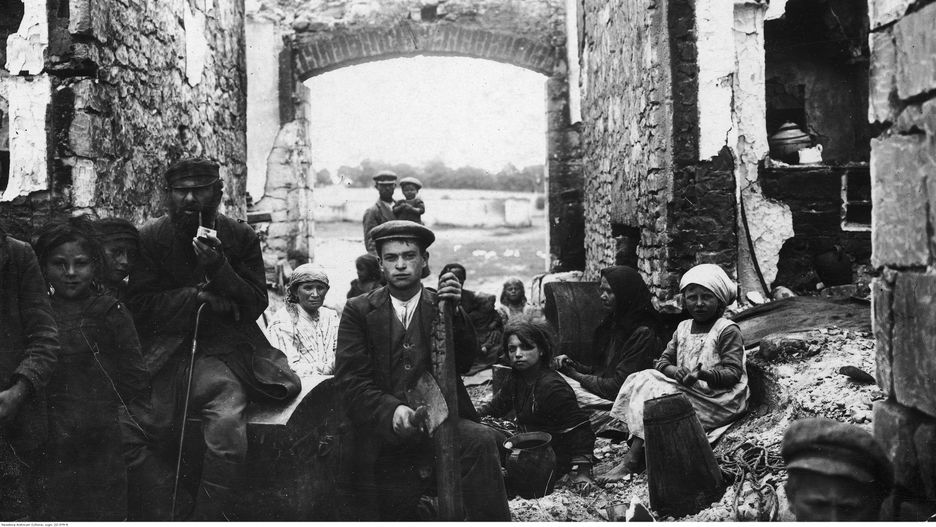 Zburzone domy w 1918 roku/ NAC