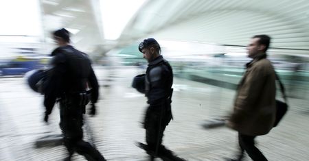 Szok w Portugalii. Policjanci gwałcili i torturowali zatrzymanych