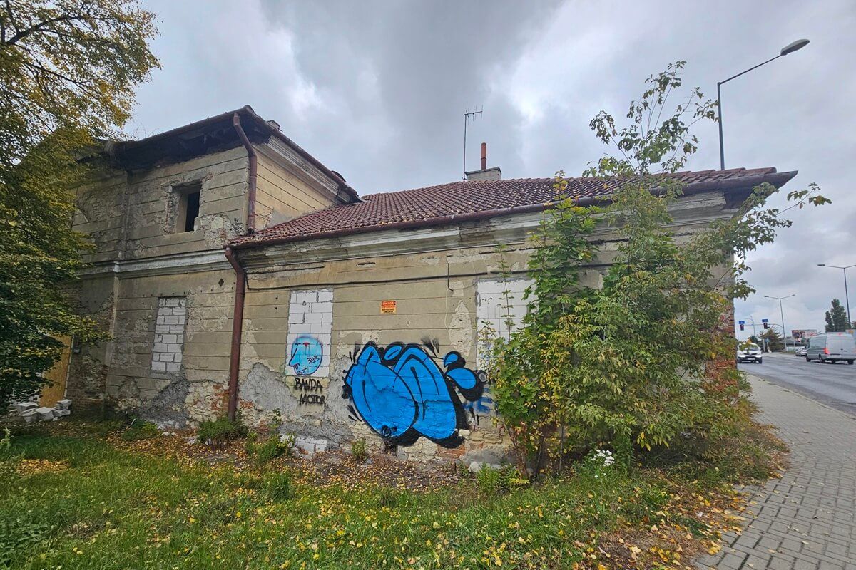 Budynek Czerwonej Karczmy przy ul. Turystycznej w Lublinie