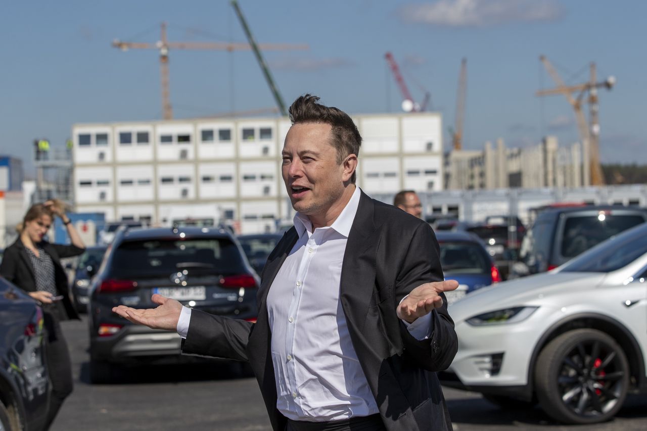 Prezes Neuralink odszedł z firmy Elona Muska
