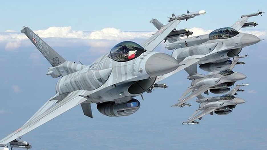 Zakup powietrznych cystern, otworzyłby przed polskimi F-16 nowe możliwości