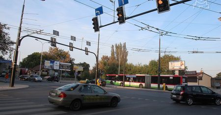 Utrudnienia na skrzyżowaniach. Trwa budowa inteligentnego systemu zarządzania ruchem