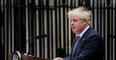 Domek z kart. Jak upadł Boris Johnson