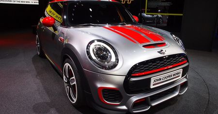 Nowe MINI JCW o mocy 231 KM