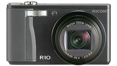 Ricoh R10 - solidny i szerokokątny kompakt 1