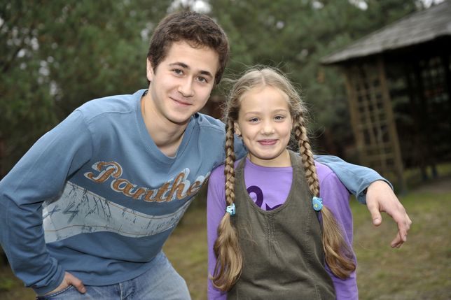 Rodzina zast�pcza plus serial komediowy, Polska 2008 re�. Wojciech Nowak scena z: Sergiusz �yme�ka, Wiktoria G�siewska SK: , fot. Ga��zka/AKPA
plan serialu "Rodzina zast�pcza", wrzesie� 2008,