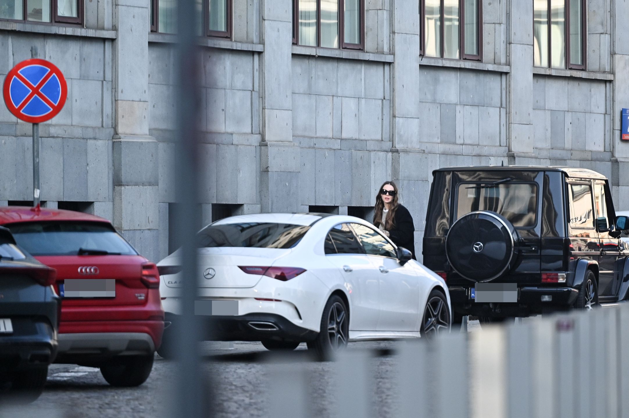 Maja Sablewska parkuje na zakazie