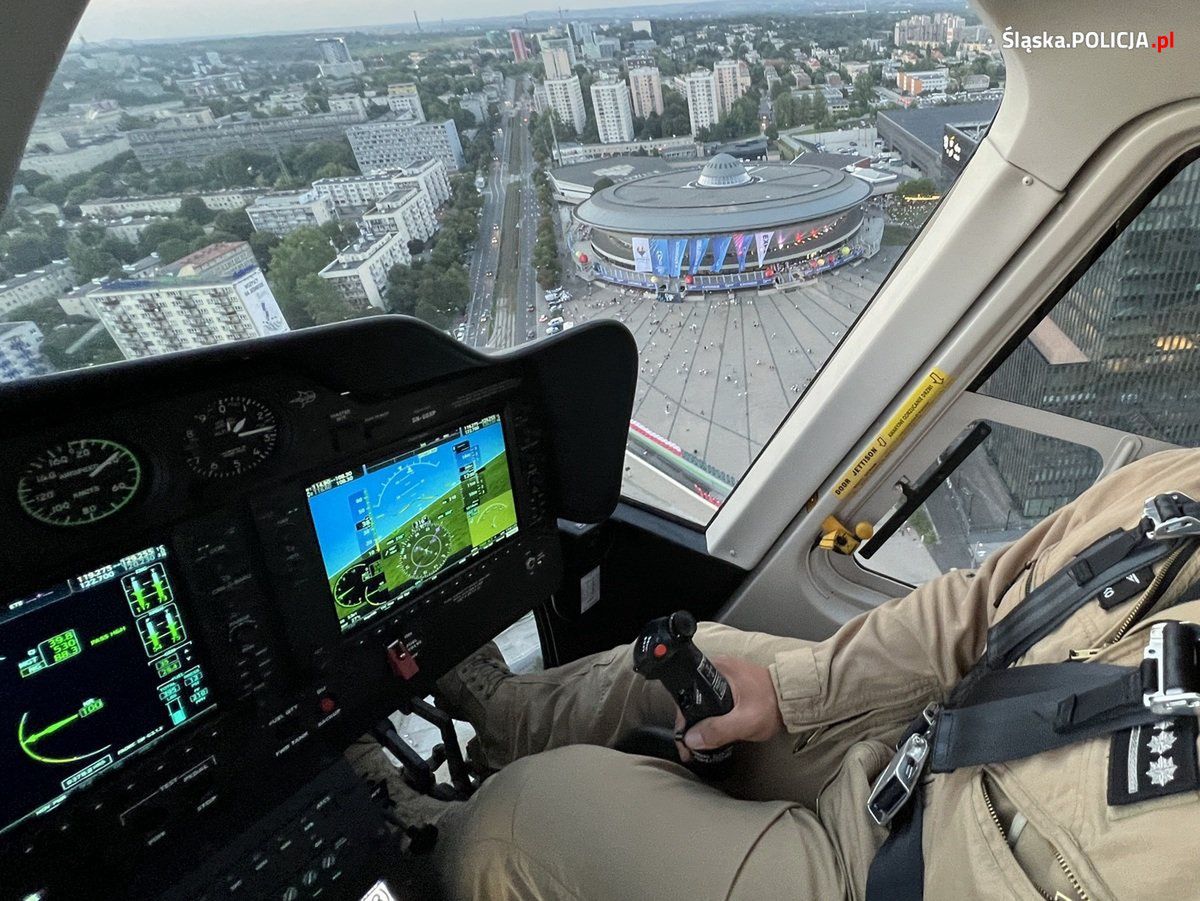 Policyjny śmigłowiec Bell 407GXi