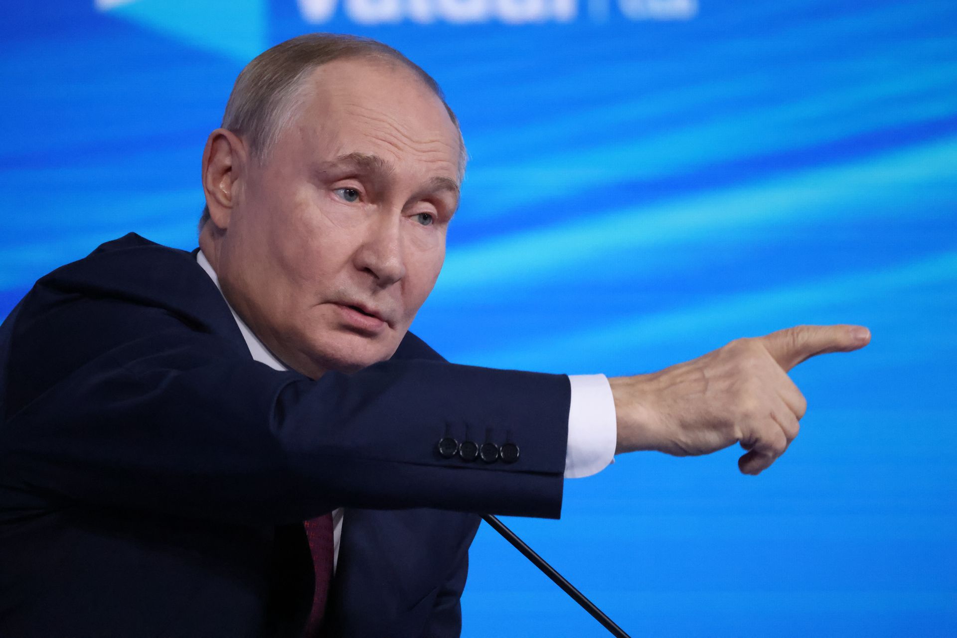 Putin boi się żołnierzy. Rezygnuje z programu "Czas Bohaterów"