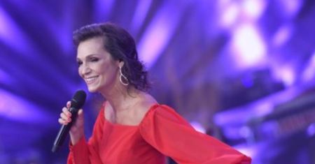 Olga Bończyk została terapeutką. Będzie leczyć muzyką: "Lubię przynosić szczęście czy spokój"
