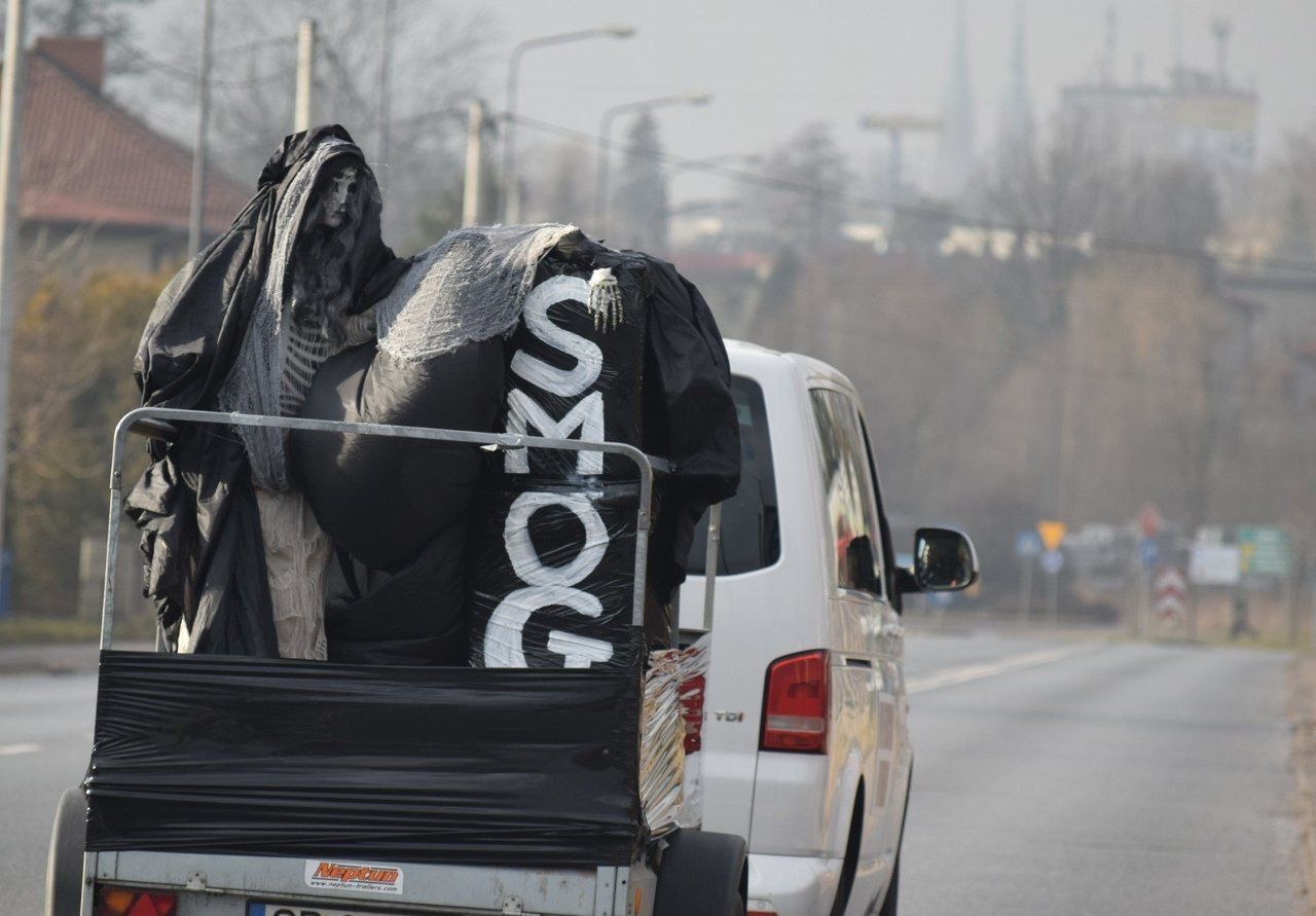 Smogiła na ulicach miasta. Tak Rybnicka Rada Kobiet zwracała uwagę na problem smogu