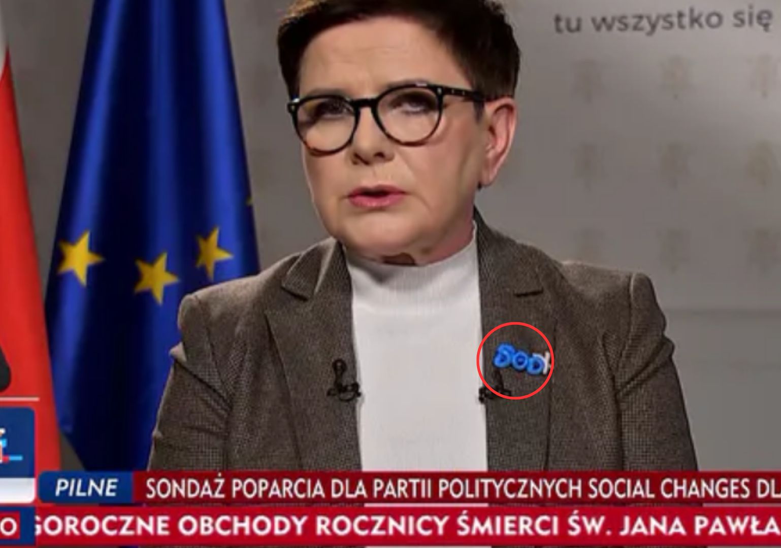 Szydło założyła ją do TVP. Tylko spójrzcie na tę broszkę