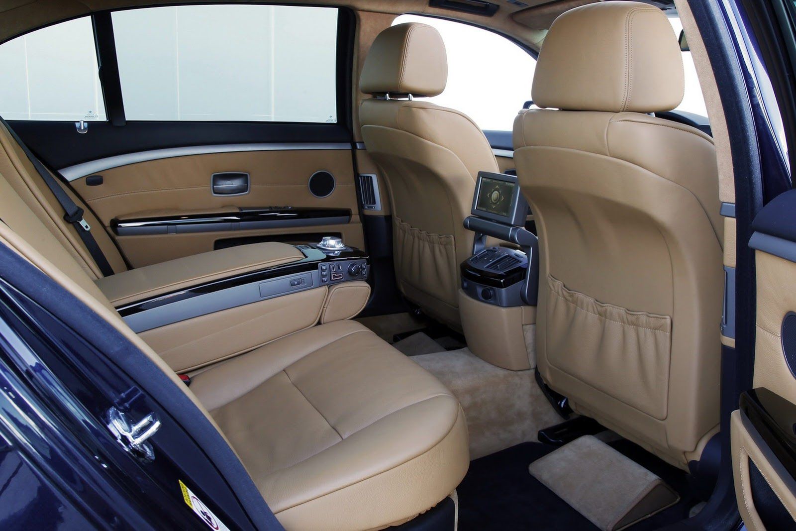 BMW Serii 7 V12
