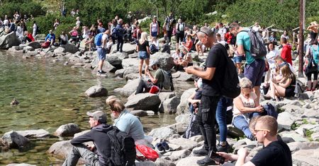 Rekord frekwencji w Tatrach. Niektórzy są za limitami