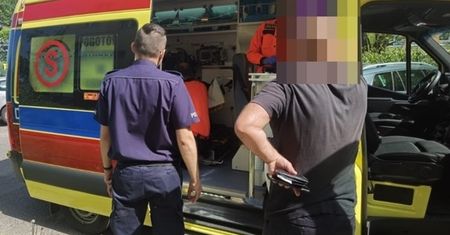 W upale 4-latek błąkał się bez koszulki. Zareagował taksówkarz