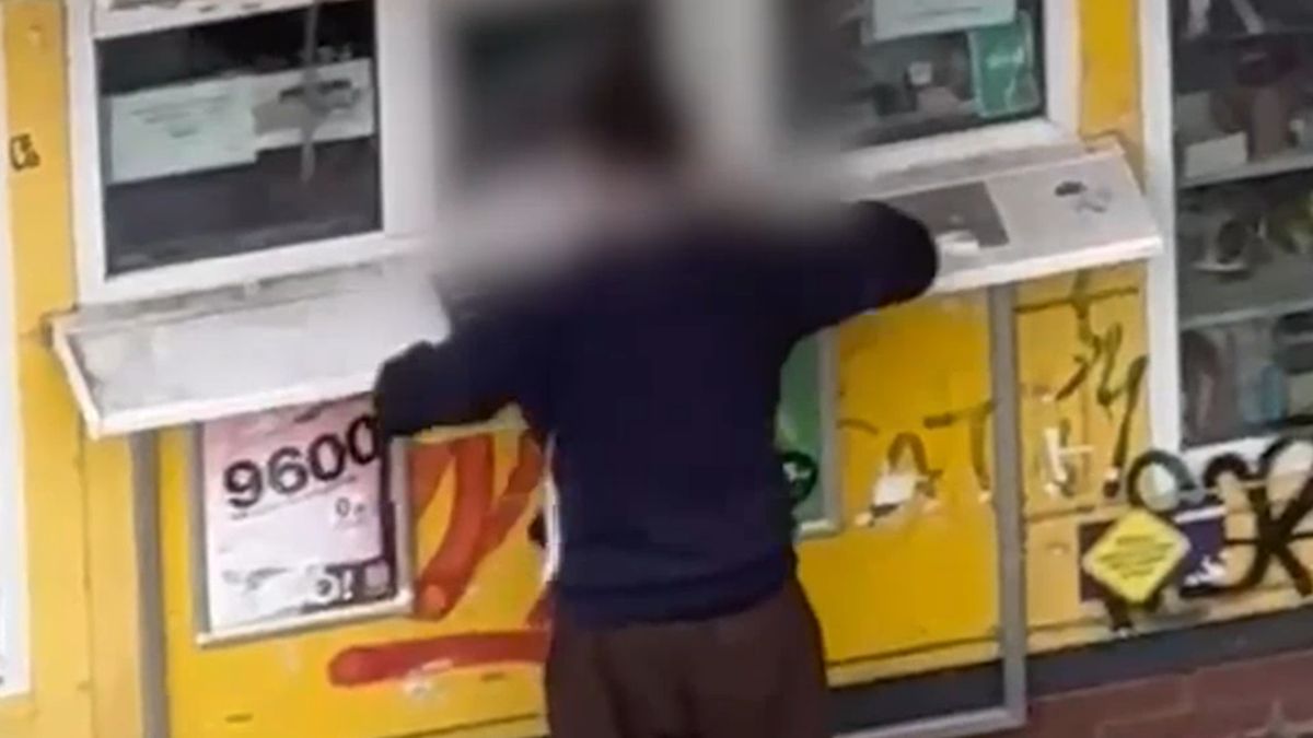 Próbował włamać się do kiosku.