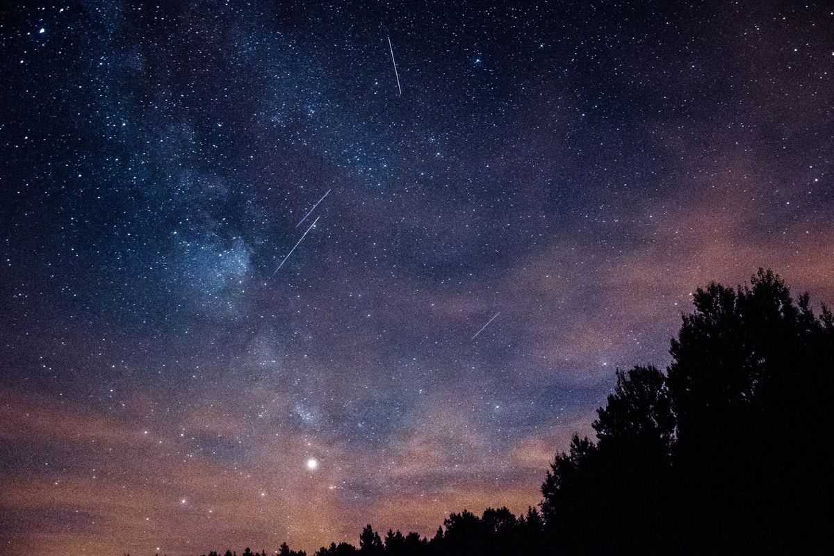 Deszcz meteorytów/zdjęcie ilustracyjne 