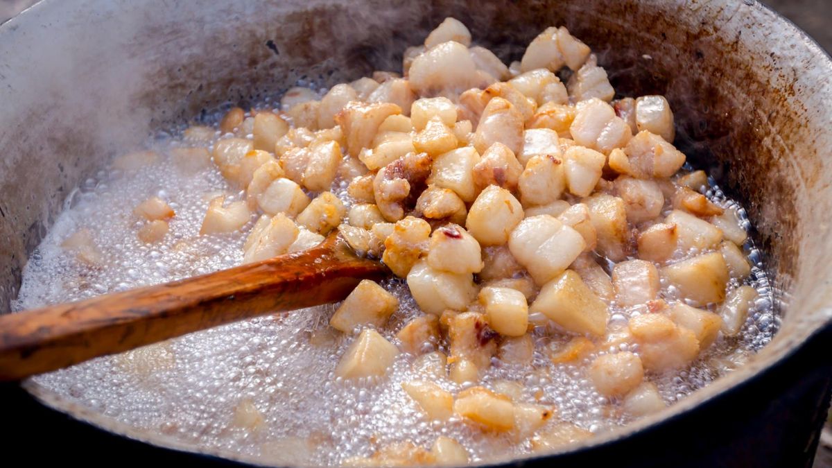 Co zawierają skwarki?