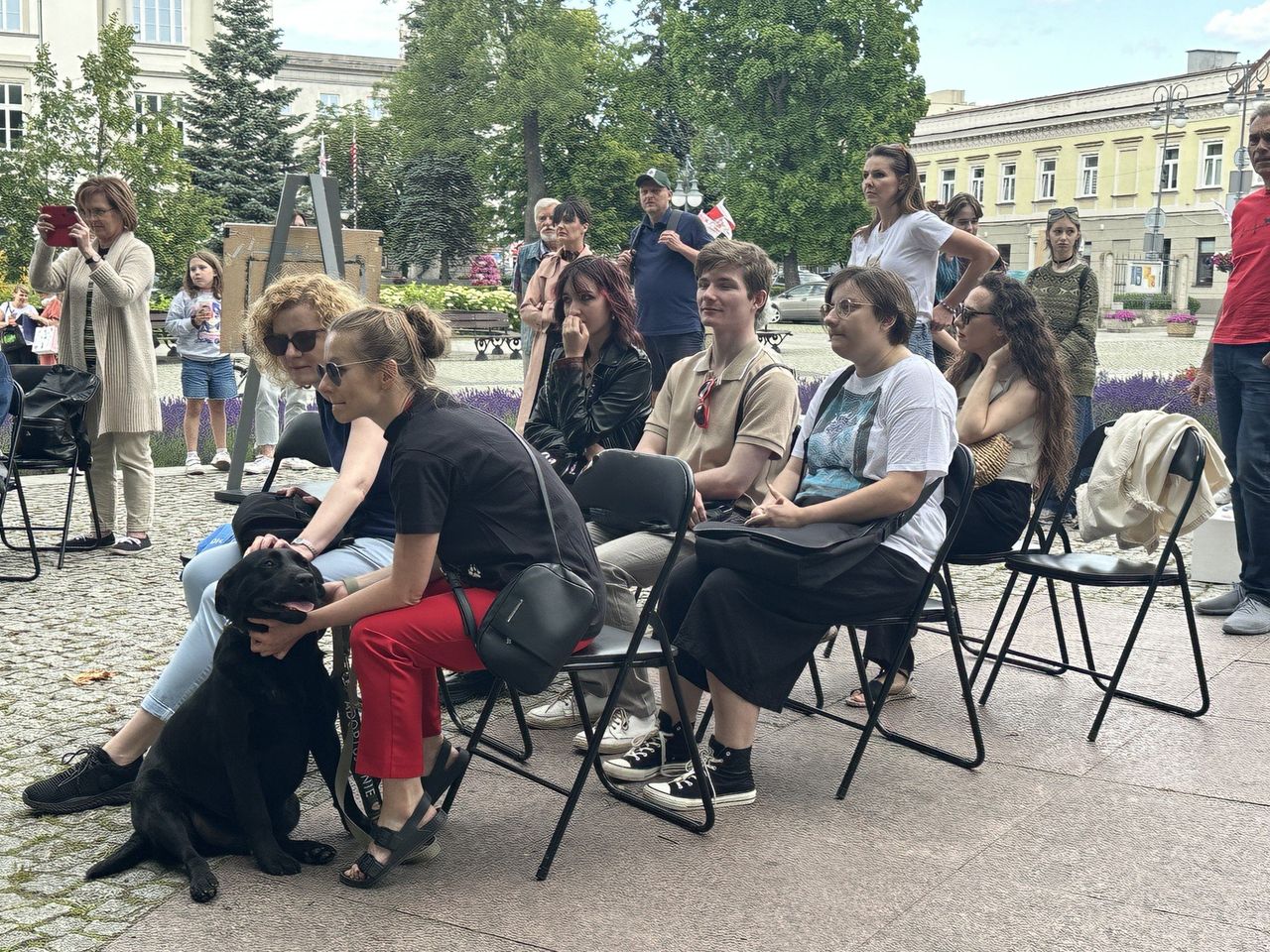Wyjątkowa wystawa i aukcja prac plastycznych na rzecz Schroniska dla Bezdomnych Zwierząt w Radomiu