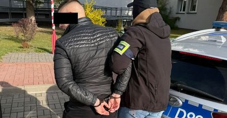 Lublin: Policjanci zatrzymali poszukiwanego 32-latka. Kierował grupą przestępczą handlującą narkotykami