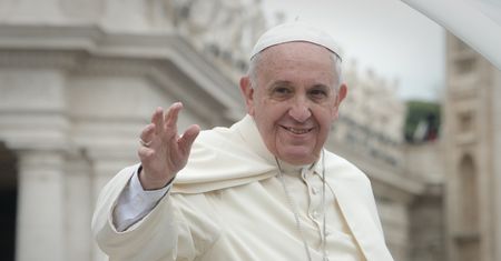 Papież Franciszek użył ostrego porównania. "To niemal satanistyczne"