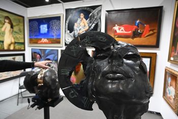 Warszawa: Trwa święto sztuki. Na miejscu artyści i ich prace