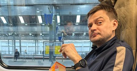 "Ale czad, internety działają!". Kabaret "Smile" uratowany w podróży