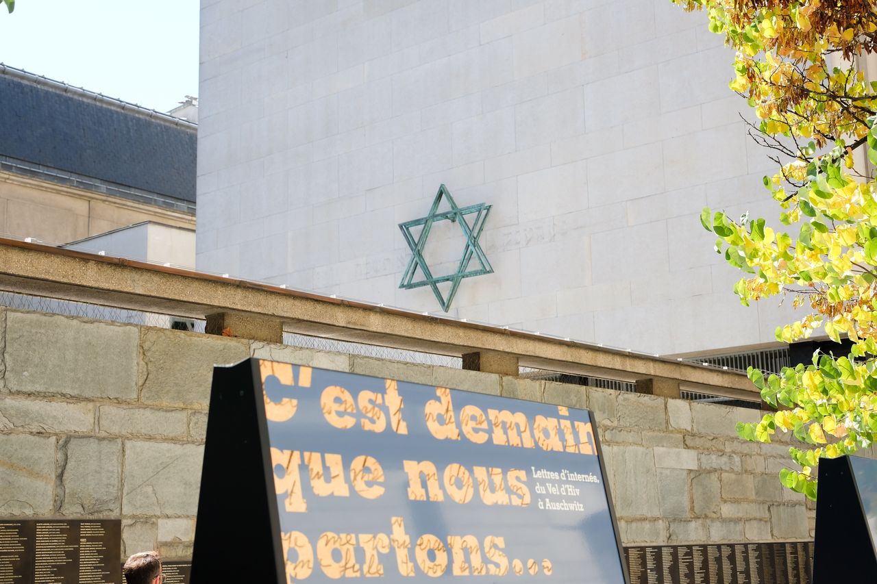 Anti-Semitic vandalism in Paris: Synagogues among targets