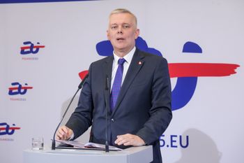 Siemoniak o obławie. Policjanci "mają wszystko, co trzeba"