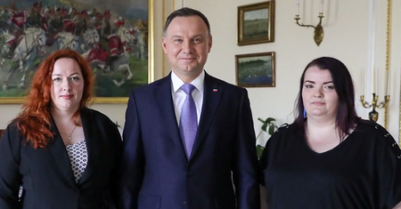 Samotne matki w Pałacu Prezydenckim. "Progi dochodowe są nierealne"