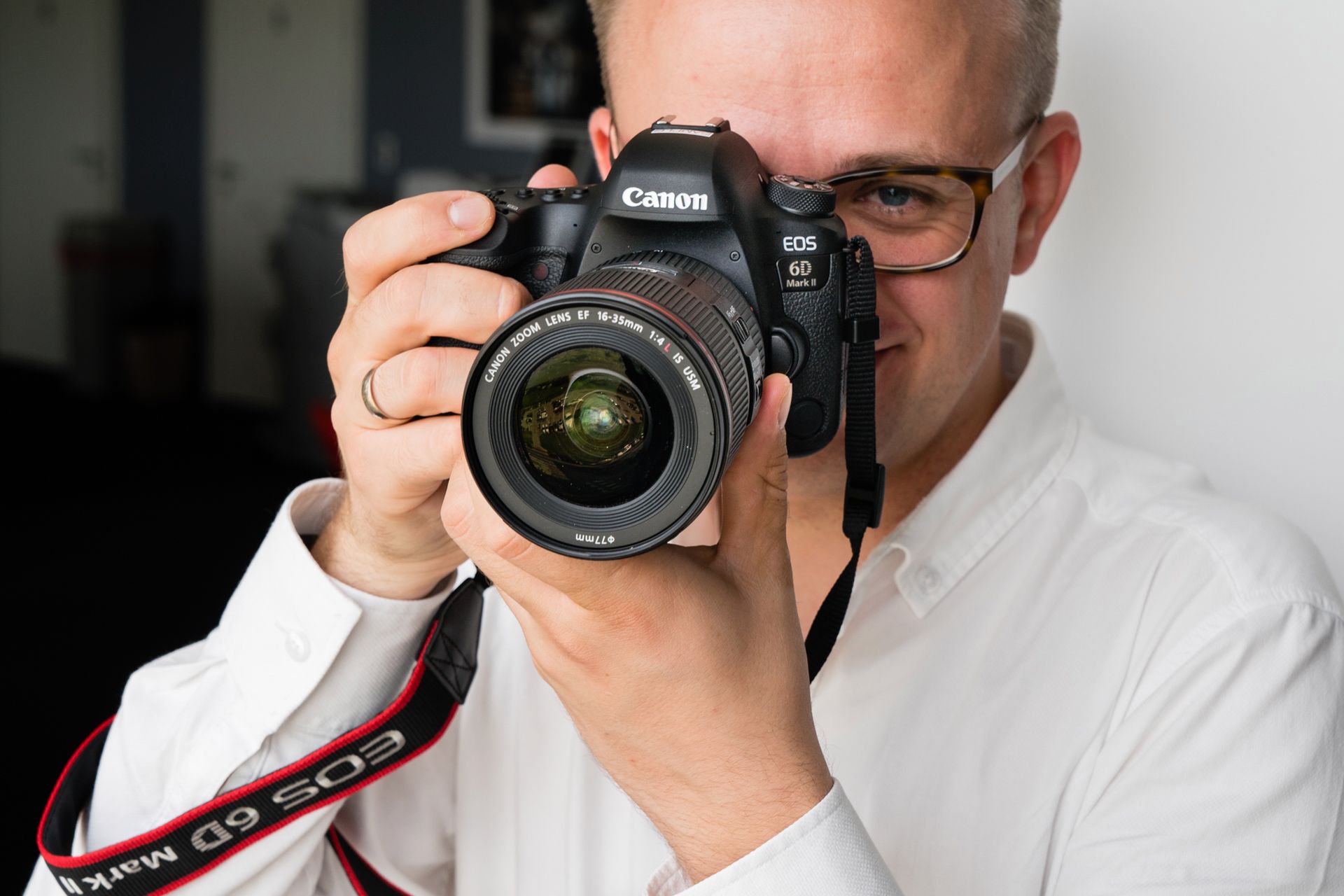 Canon EOS 6D Mark II - budżetowa pełna klatka powraca. Pierwsze wrażenia 9