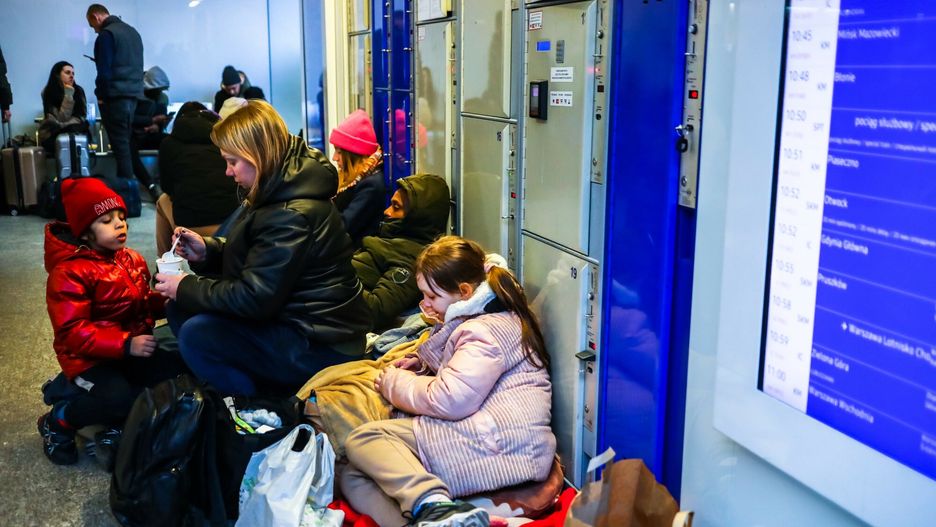 reporter_baza_2022-0301.03.2022 Warszawa Dworzec Warszawa Zachodnia Hala dworca Uchodzcy z Ukrainy fot. Adam Burakowski/REPORTERAdam Burakowski/REPORTER