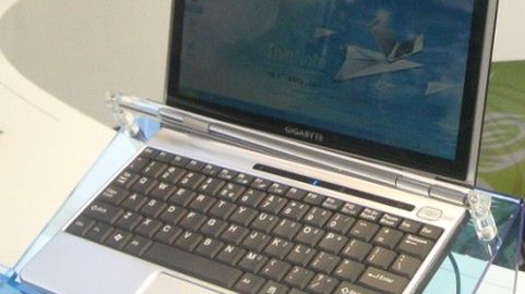 Gigabyte ThinNote M1024, bo netbooków nigdy za wiele... 1