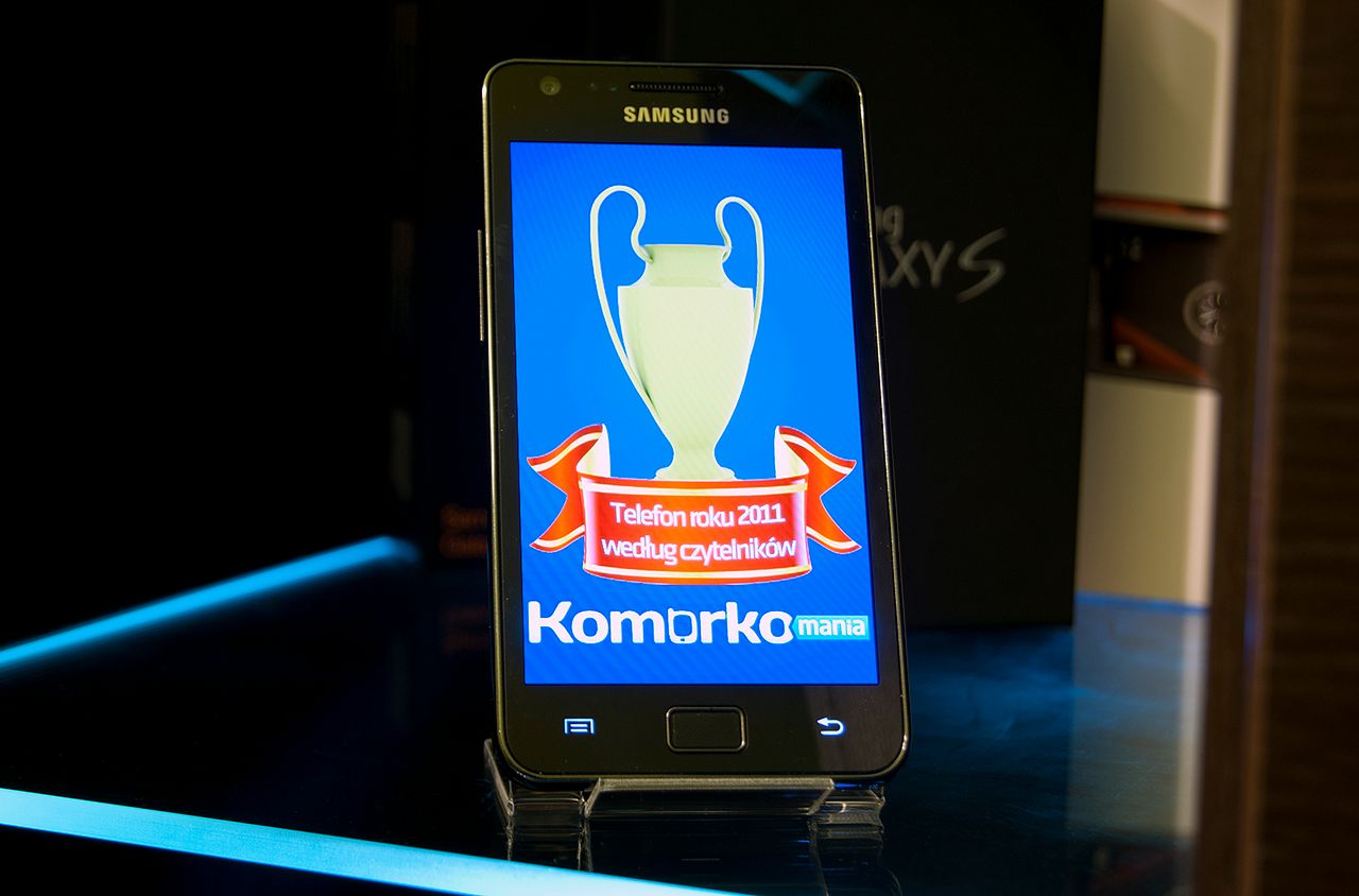 Telefonem roku według czytelników Komorkomania.pl został... 1